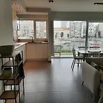 아파트 Driemaster, Stijlvol Met Uitzicht Op Jachthaven En Prive Parking, Centrum 오스텐드