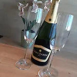 شقة Driemaster, Stijlvol Met Uitzicht Op Jachthaven En Prive Parking, Centrum *