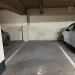 Driemaster, Stijlvol Met Uitzicht Op Jachthaven En Prive Parking, Centrum Apartment Ostend