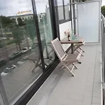 Driemaster, Stijlvol Met Uitzicht Op Jachthaven En Privé Parking, Centrum
