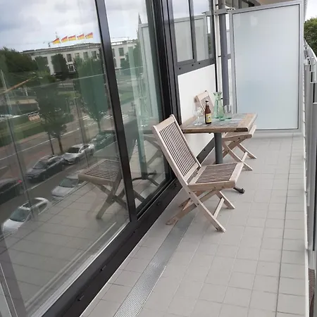 Driemaster, Stijlvol Met Uitzicht Op Jachthaven En Prive Parking, Centrum